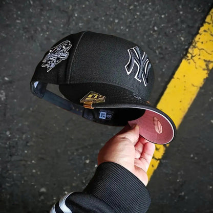 Premium MLB Baseball Fitted Caps - New York & Los Angeles, Flat Peak Design, Vibrant Colors for Streetwear and Sports Enthusiasts