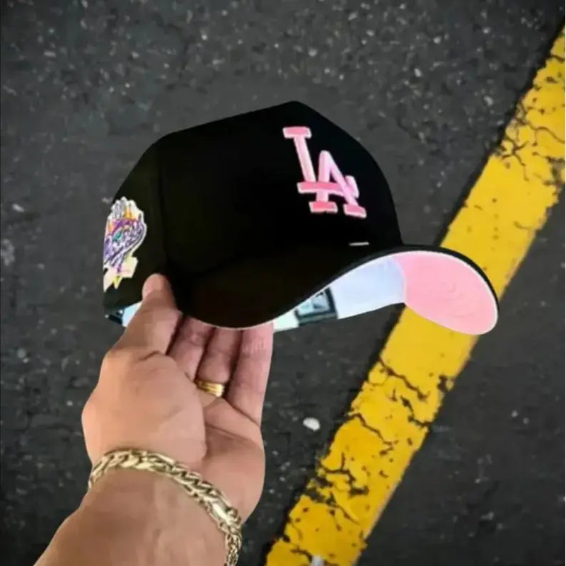 Premium MLB Baseball Fitted Caps - New York & Los Angeles, Flat Peak Design, Vibrant Colors for Streetwear and Sports Enthusiasts