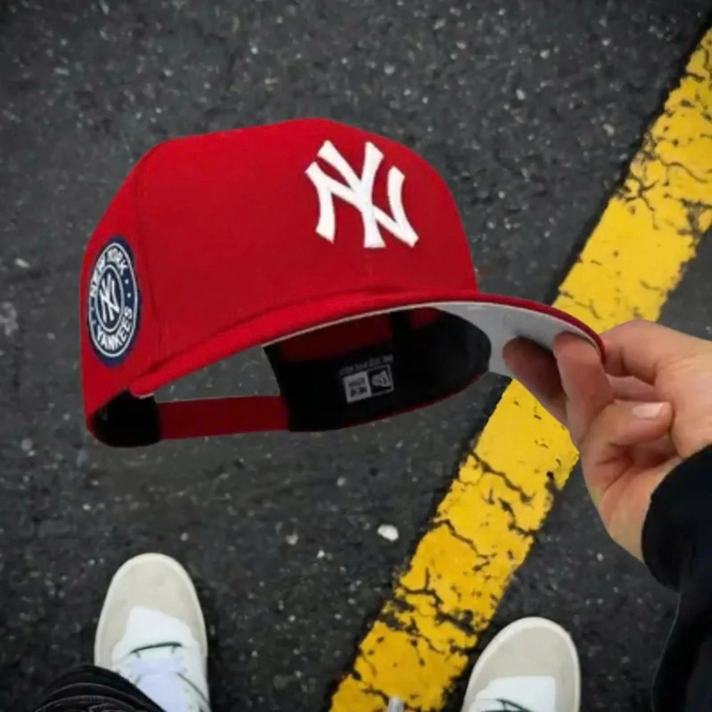 Premium MLB Baseball Fitted Caps - New York & Los Angeles, Flat Peak Design, Vibrant Colors for Streetwear and Sports Enthusiasts